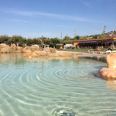 Vacanceselect Mobil Homes - Camping Valldaro Platja d'Aro
